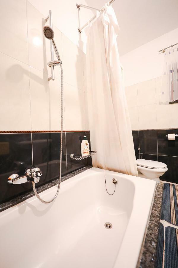 Apartman Antisin ザダル エクステリア 写真