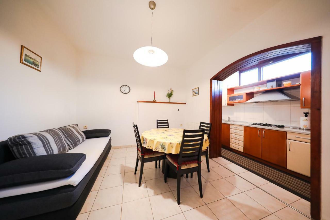 Apartman Antisin ザダル エクステリア 写真